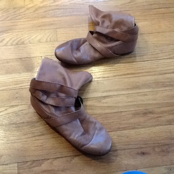 Light Cognac Colored Slouch Leather Boots - Picture 2 of 4